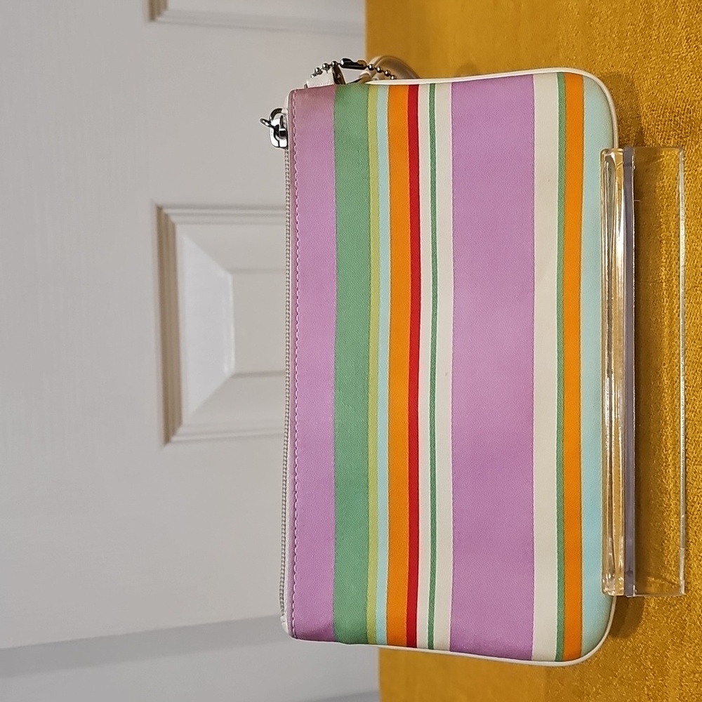 Coach Hampton Multicolor Stripe Large Wristlet - EUC - Picture 3 of 12